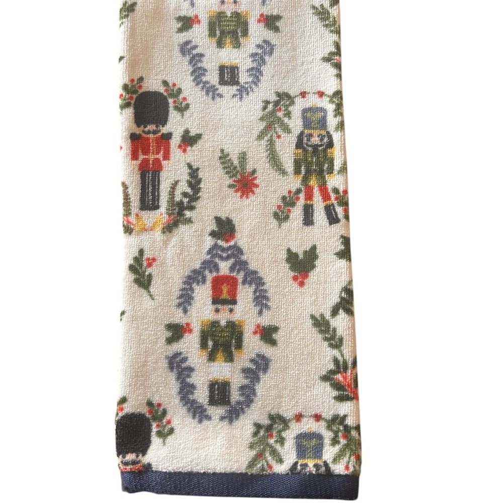 CUTE nutcracker tea towel or hand towel. NWOT
￼
